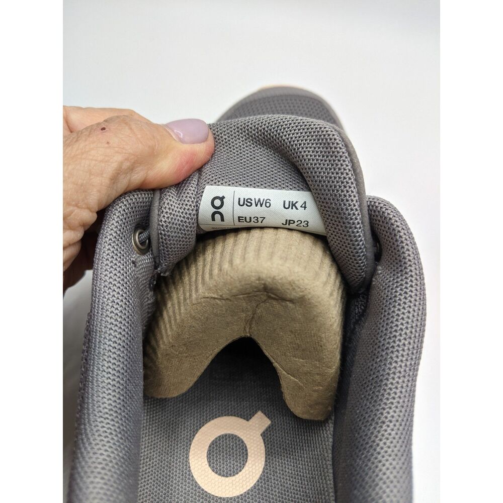 On Women's Cloud 5 Sneakers, Zinc/Shell, Size 6 Medium US - Picture 6 of 10